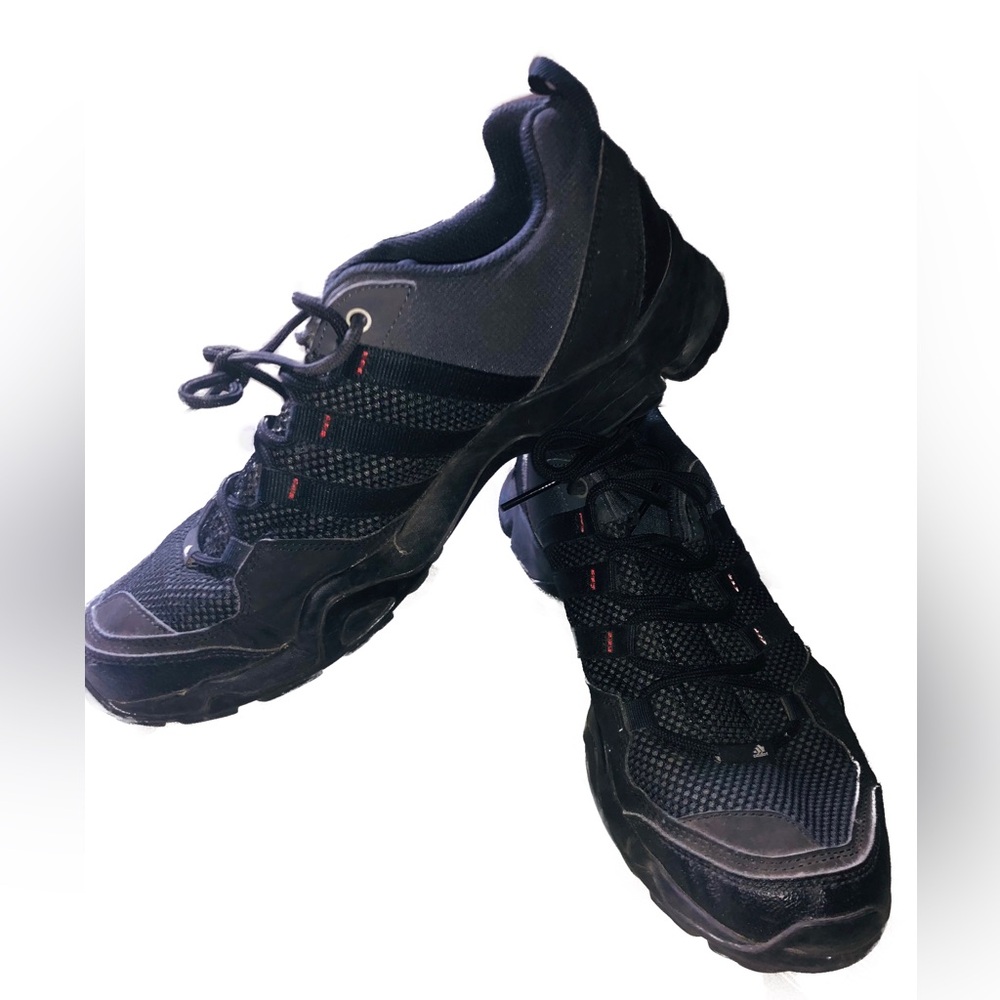 ADIDAS Men’s Athletic Shoes Size 9.5
